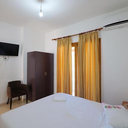 Arijons Apartments Sarandë 外观 照片