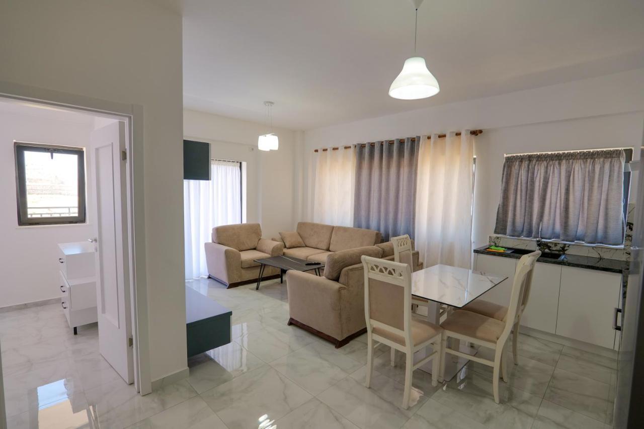 Arijons Apartments Sarandë 外观 照片